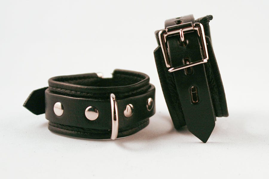 Aslan Black Leather Cumfy Hand Cuffs